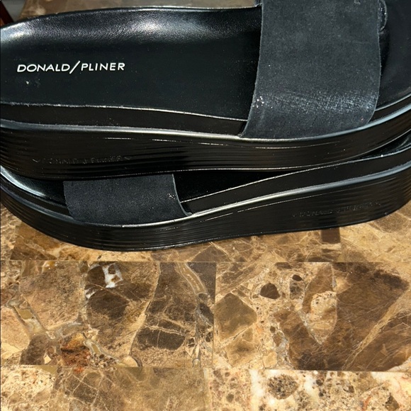 Donald J. Pliner Black Slide Sandals - Picture 4 of 8